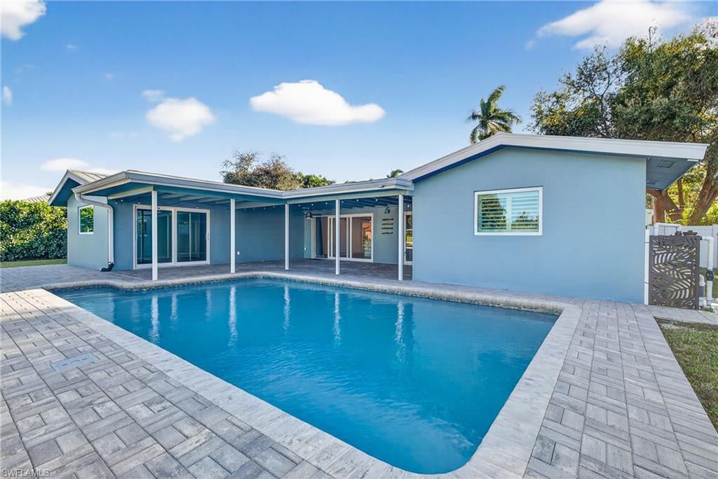 SUNSET COVE - Residential