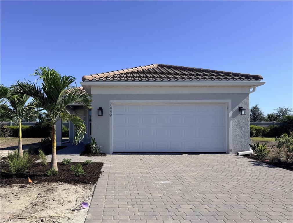 Brand new construction, new Flagstone floorplan with an estimated completion Nov/Dec 2026. Features 2 bedrooms, 2 bathrooms, and flex room. The home features an open-concept kitchen and gathering room, and a covered screen-in lanai. The owner’s suite and the secondary bath showcases a walk-in shower, smart home package, stainless-steel appliances, white cabinetry, quartz countertops, and impact glass. Additional highlights include 8-foot interior doors, 22x22 tile flooring throughout, and 2 car garage. 
Oak Creek is Del Webb’s newest 55+ community, situated in North Fort Myers. Homeowners will benefit from it being a natural gas, gated community with vacation-inspired amenities such as a resort style pool and spa, clubs and activities, a restaurant and covered Tiki, and a full-time lifestyle director. Just beyond the gates homeowners can find shopping and dining, explore Fort Myers River District, relax on the Gulf Coast beaches, and experience new recreational activities while still being only minutes from everyday conveniences.