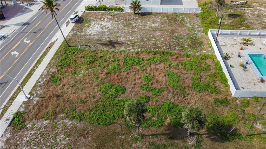 LAGUNA SHORES - Land