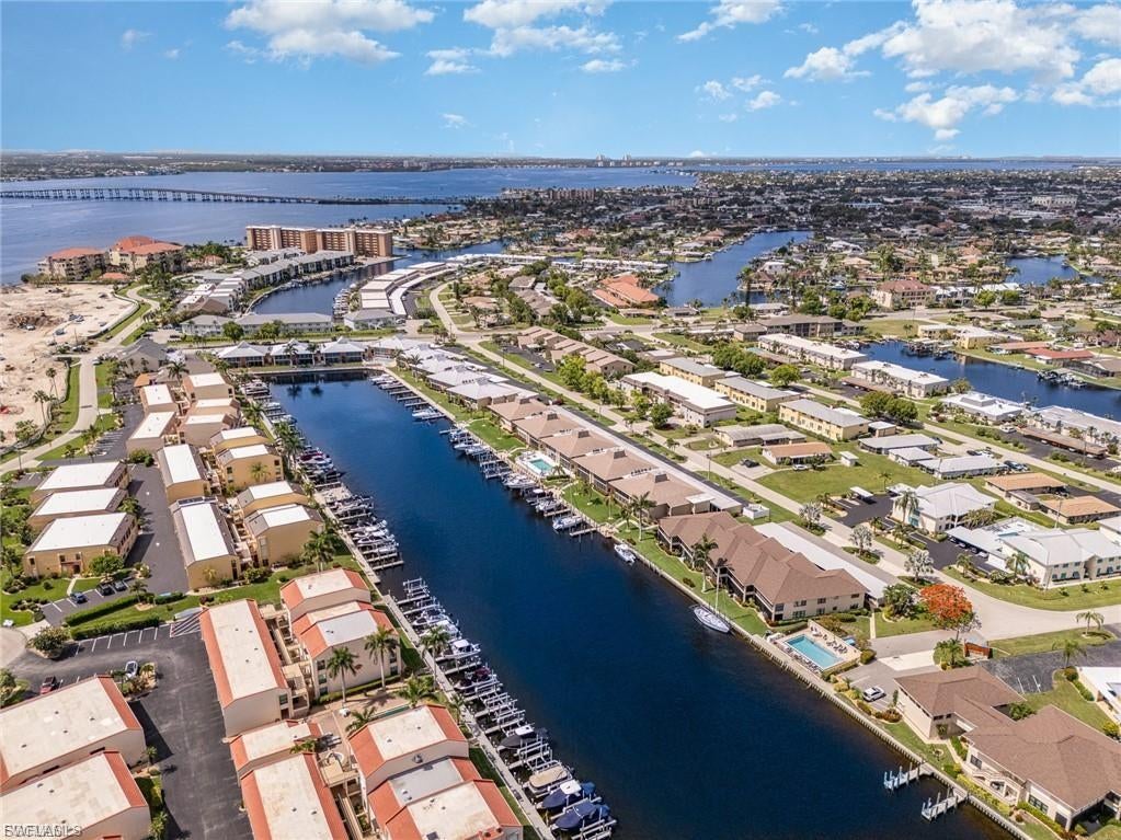 RIVER HARBOR CLUB CONDO - Residential
