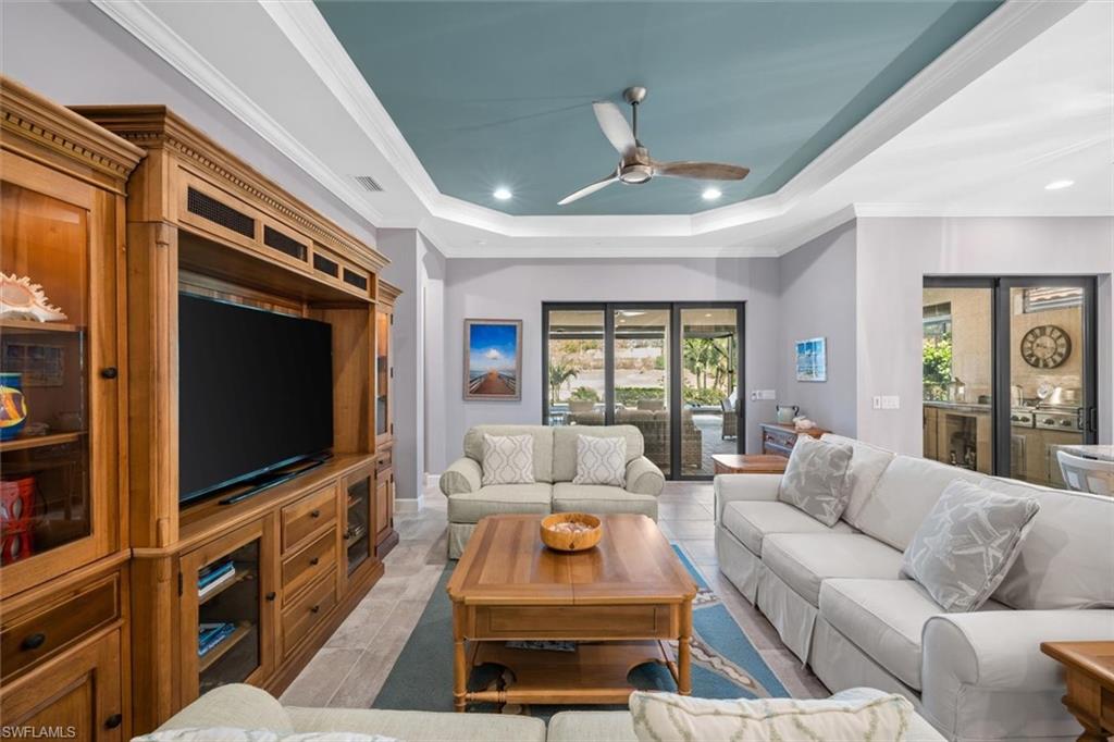 PEBBLE POINTE - Residential