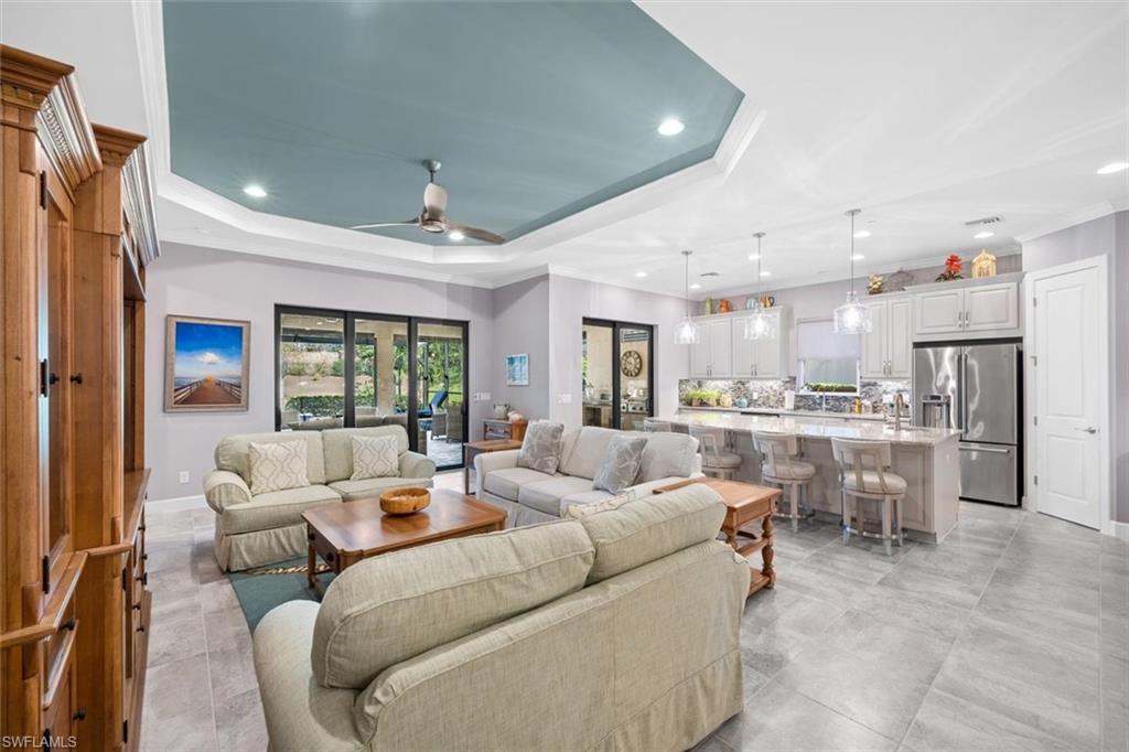 PEBBLE POINTE - Residential