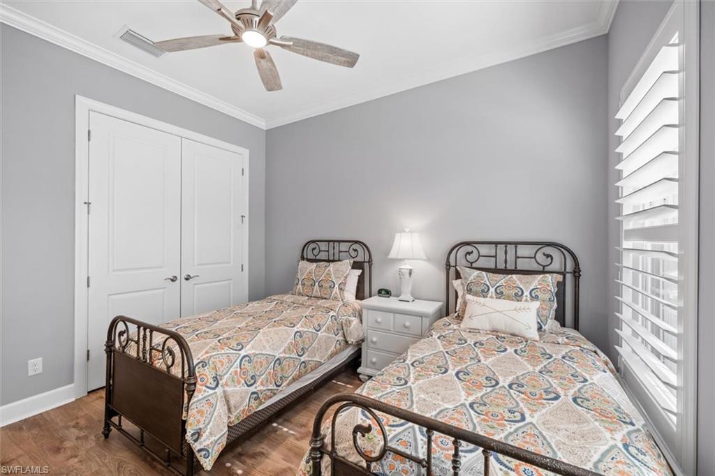 PEBBLE POINTE - Residential