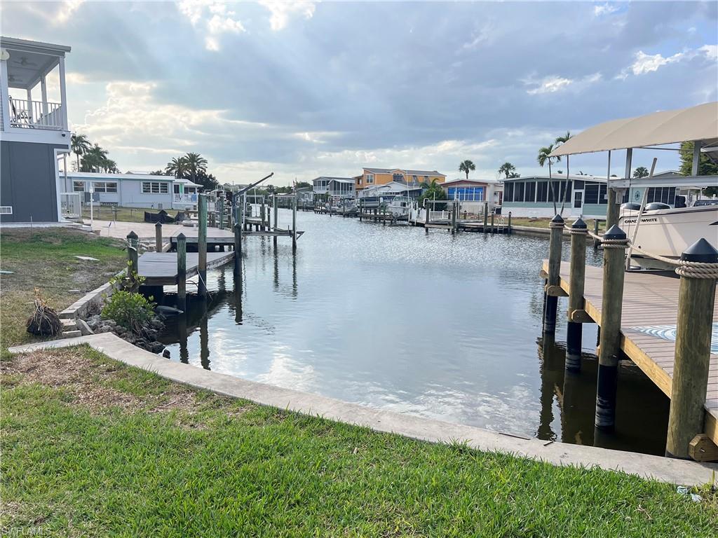 BAYSIDE ESTATES - Land