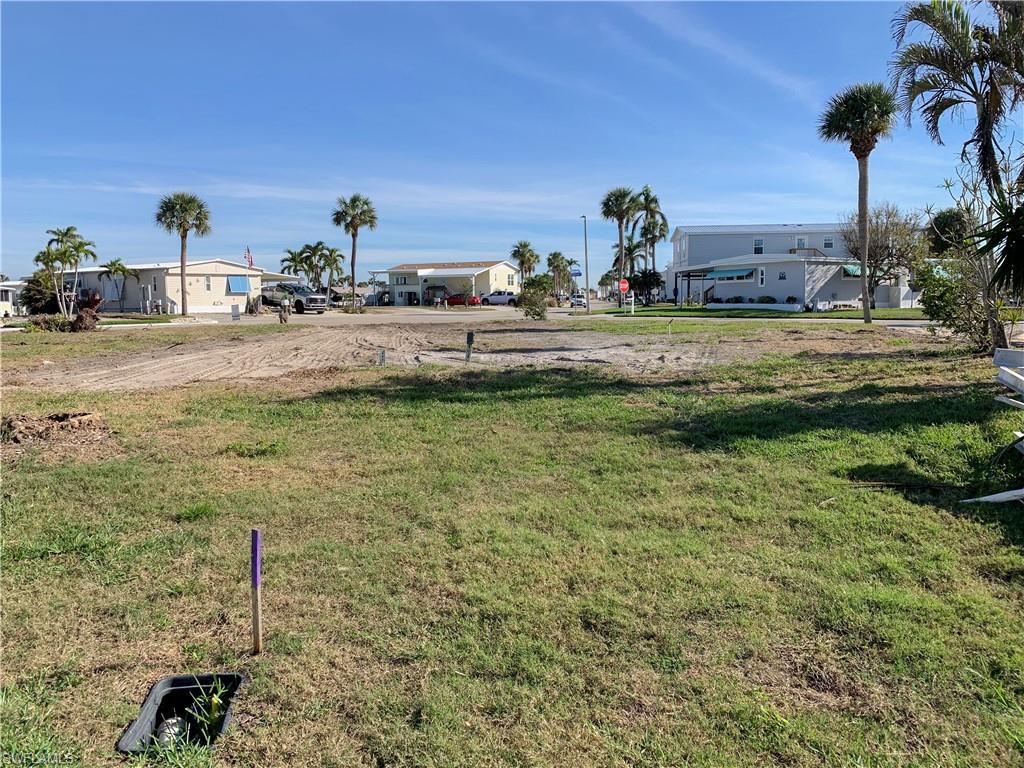 BAYSIDE ESTATES - Land