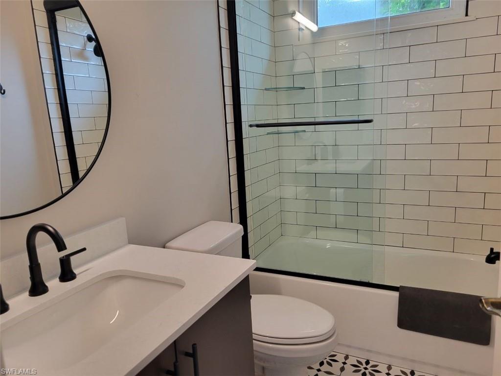 EDGEWATER - Residential Lease