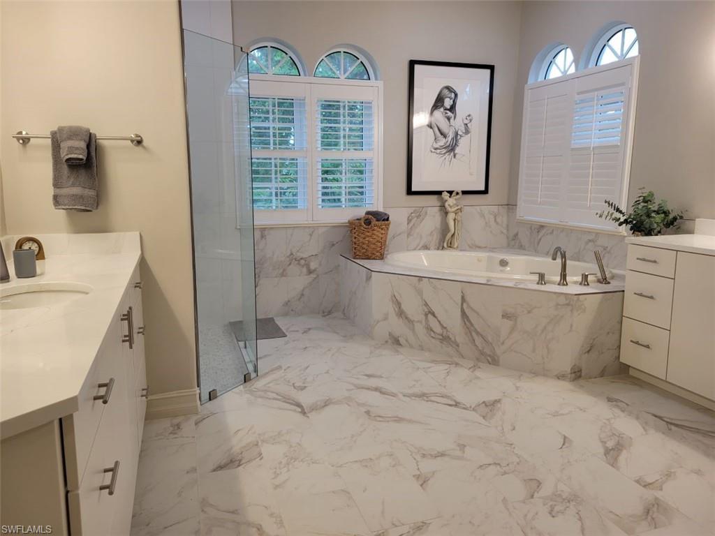 EDGEWATER - Residential Lease