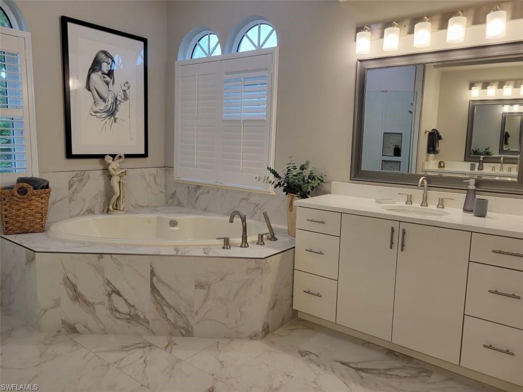 EDGEWATER - Residential Lease