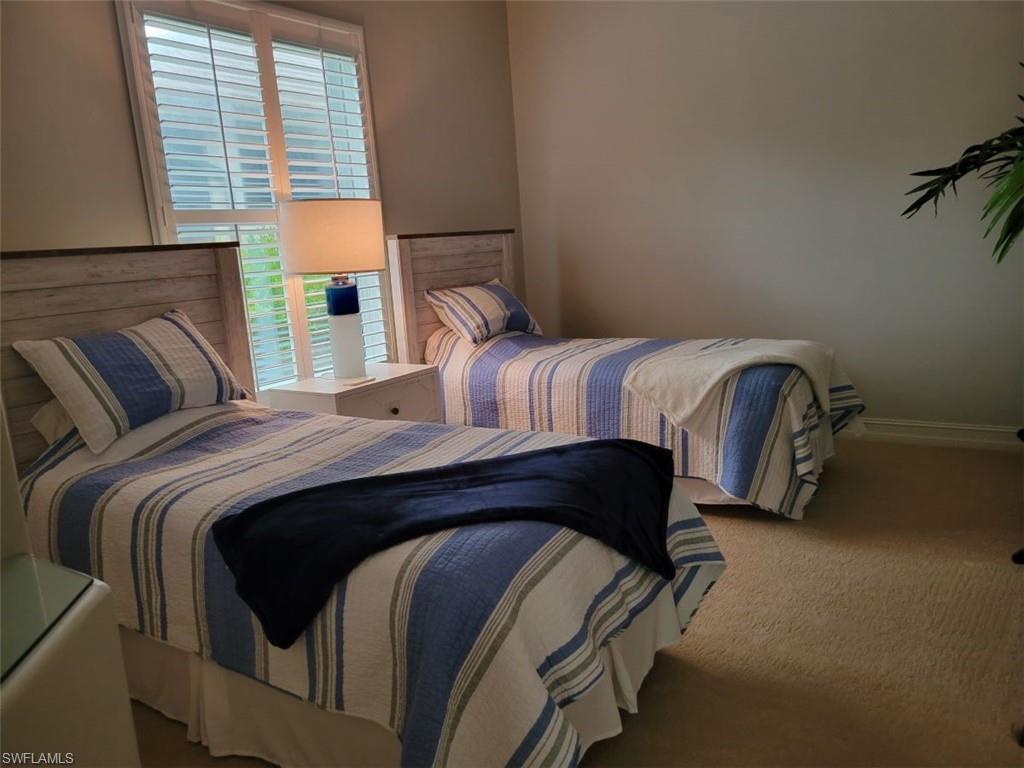 EDGEWATER - Residential Lease