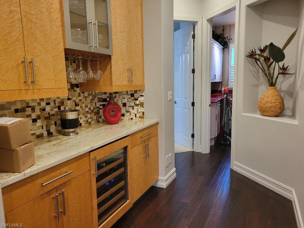 EDGEWATER - Residential Lease