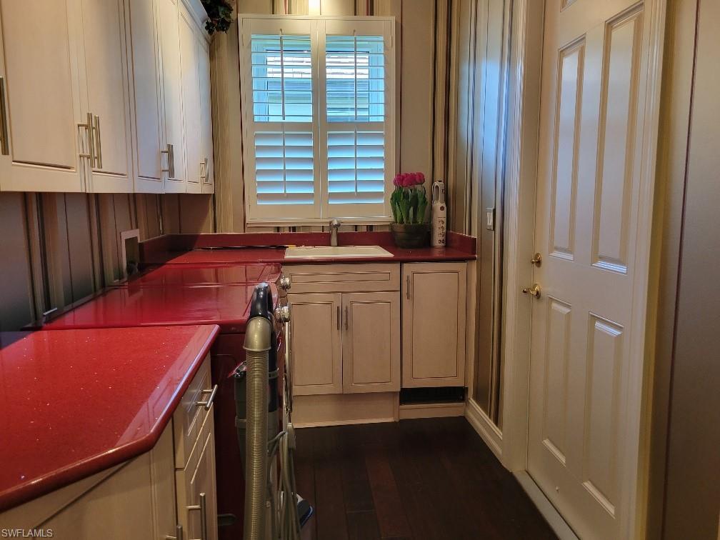 EDGEWATER - Residential Lease
