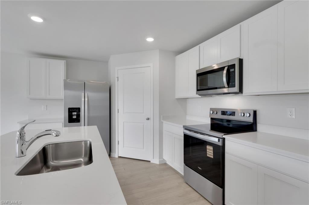 AVALON - Residential Lease