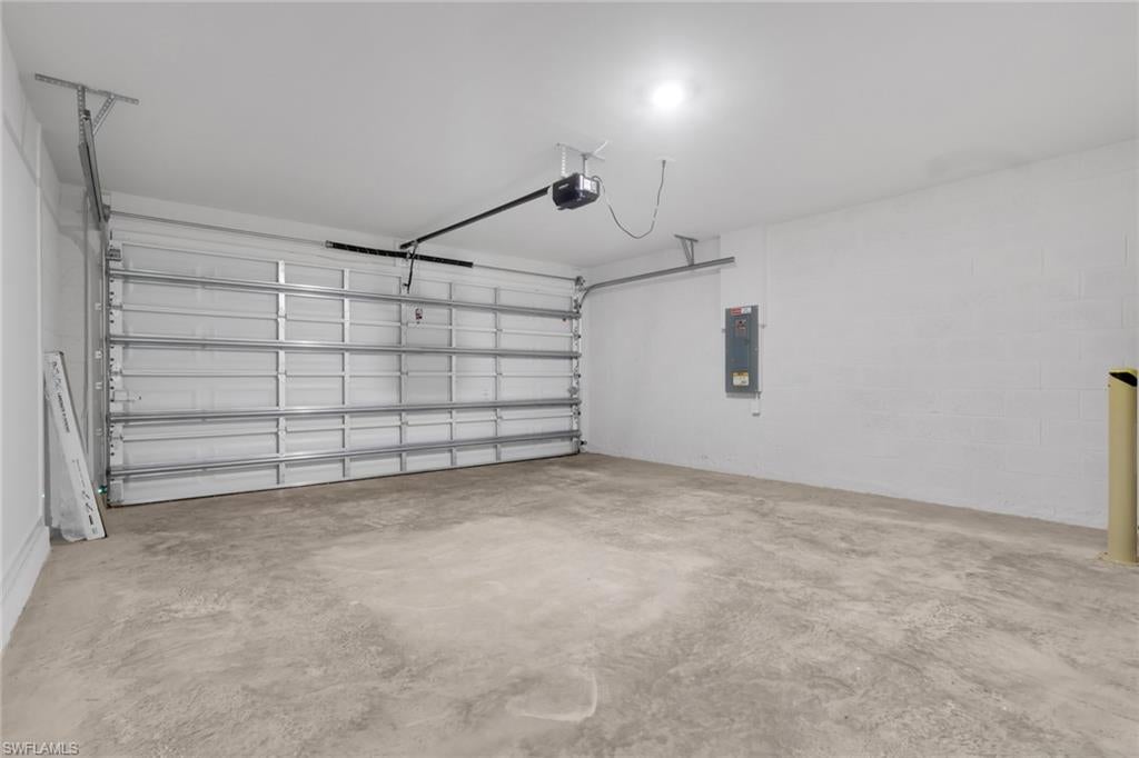 AVALON - Residential Lease