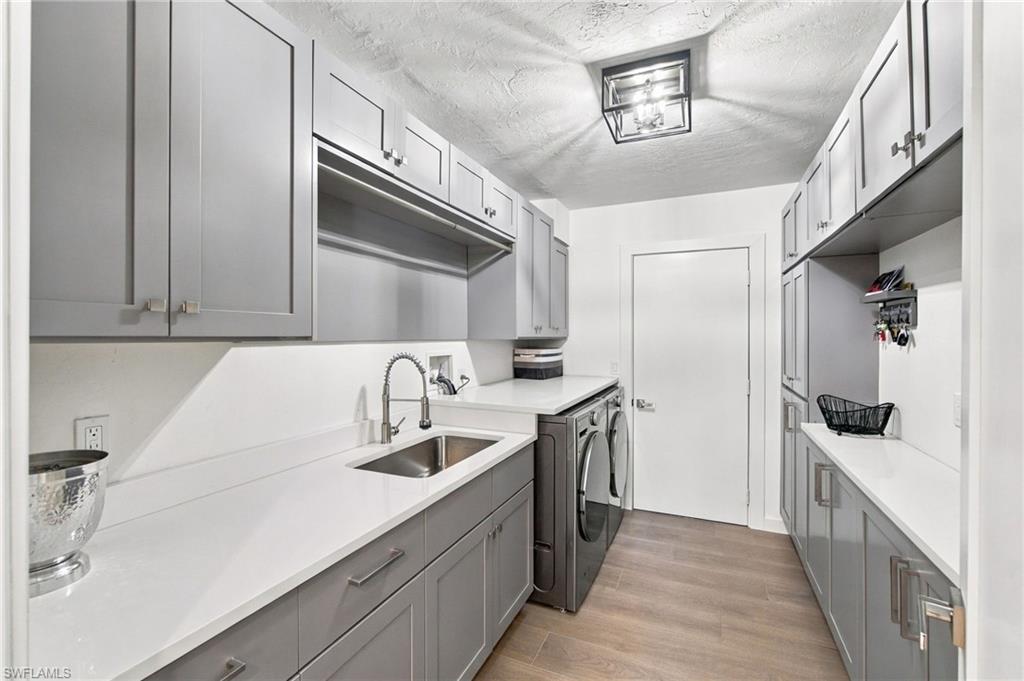 VANDERBILT LAKES - Residential