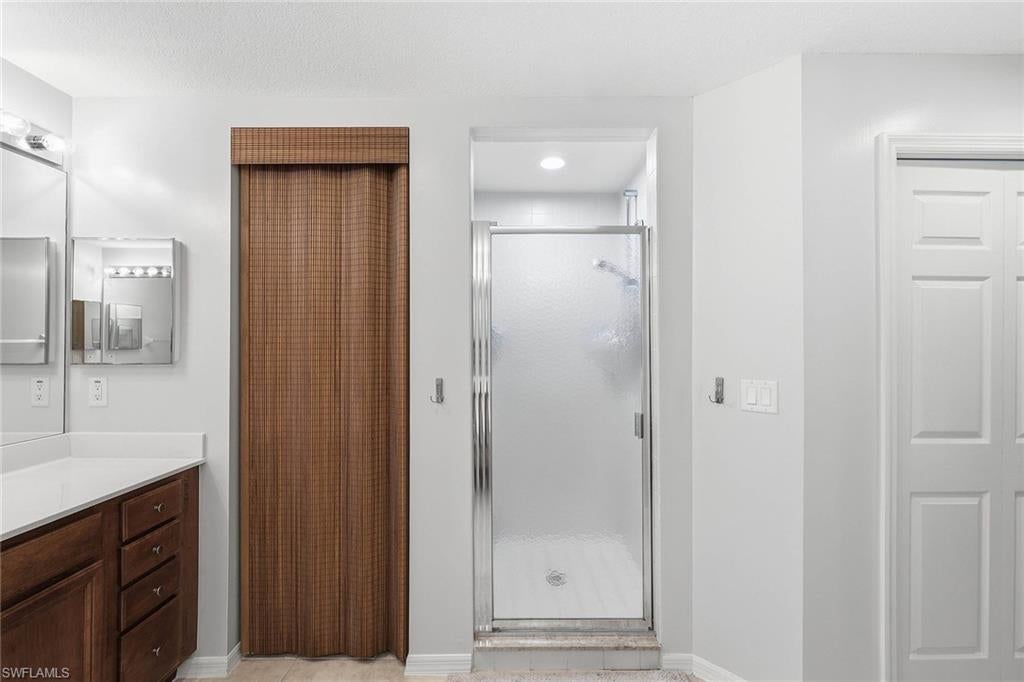 COCONUT SHORES - Residential Lease
