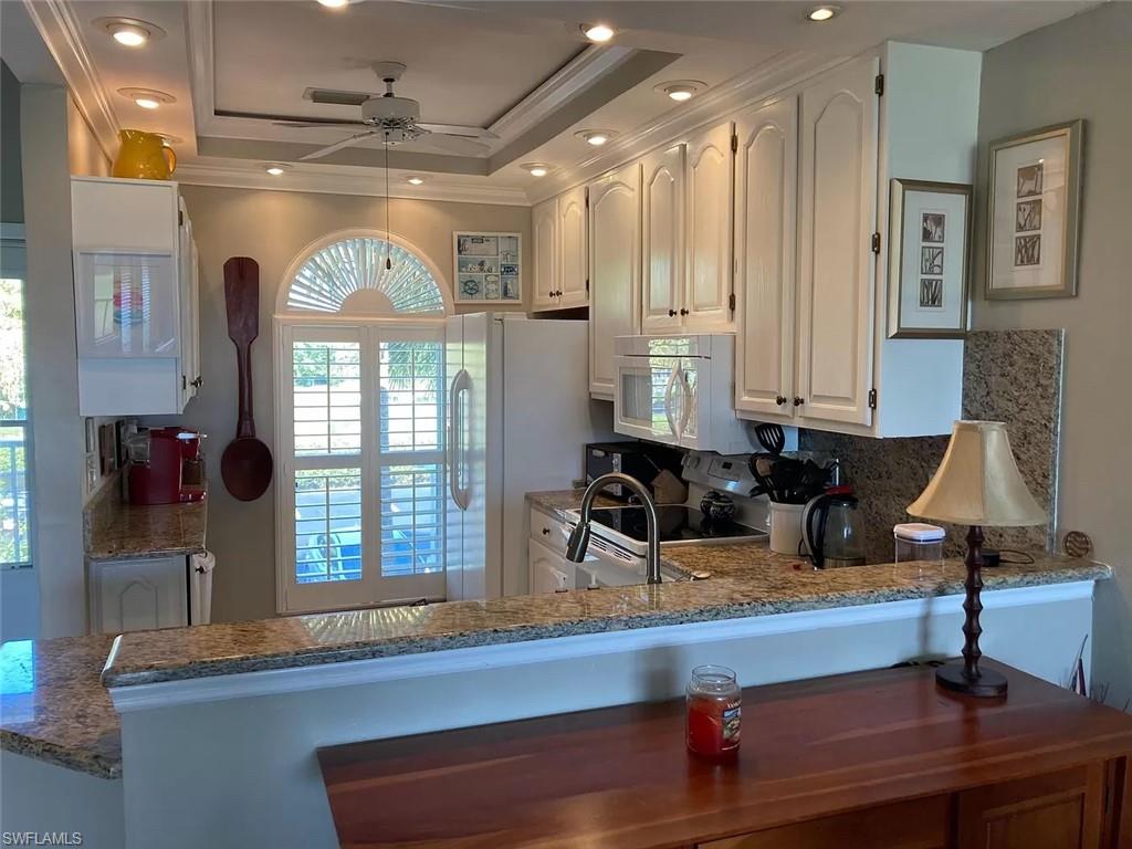 TWELVE OAKS - Residential Lease
