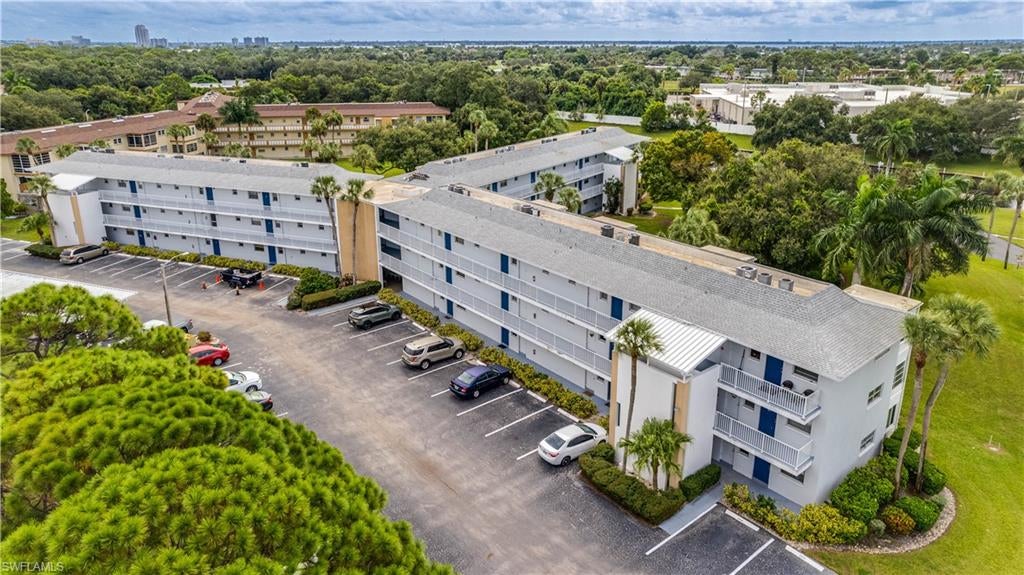 TROPIC TERRACE - Residential