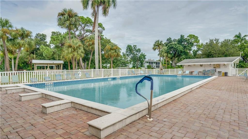 TROPIC TERRACE - Residential
