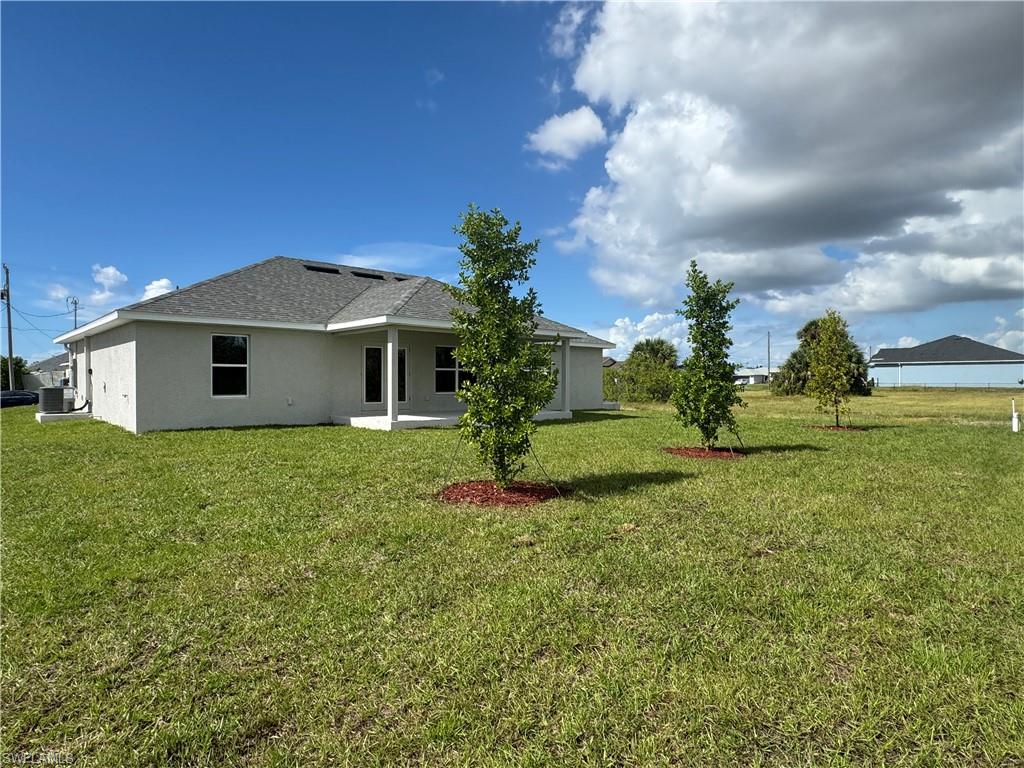 CAPE CORAL - Residential