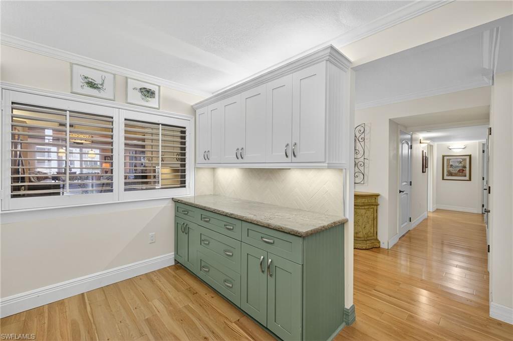 LIGHTHOUSE POINT CONDO - Residential