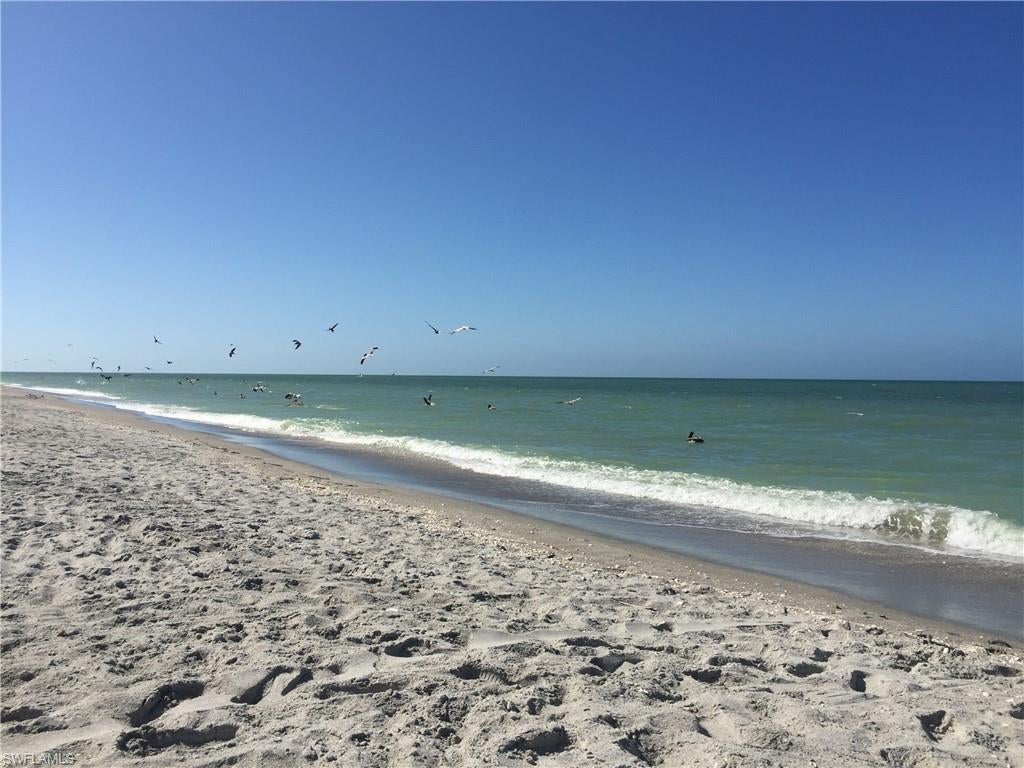 LIGHTHOUSE POINT CONDO - Residential