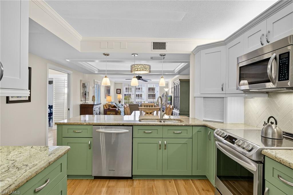 LIGHTHOUSE POINT CONDO - Residential
