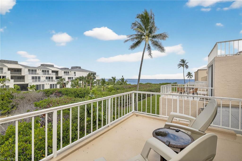 LIGHTHOUSE POINT CONDO - Residential