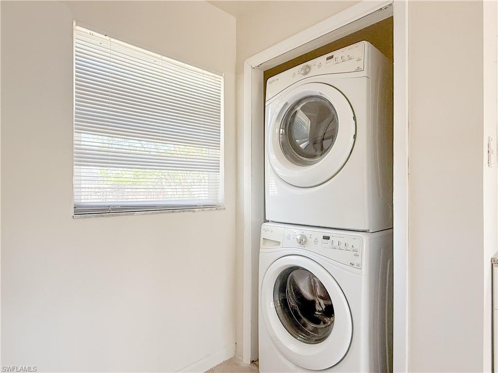 NAPLES PARK - Residential