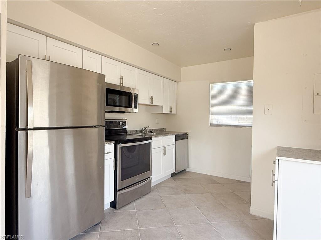NAPLES PARK - Residential