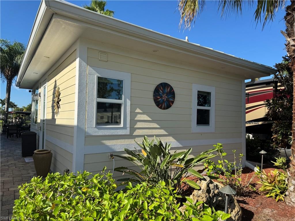 RIVERBEND MOTORCOACH RESORT - Land