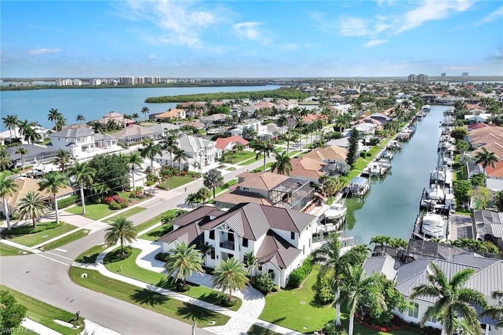 MARCO BEACH - Residential