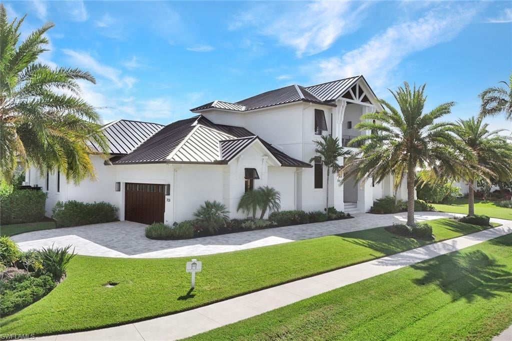 MARCO BEACH - Residential