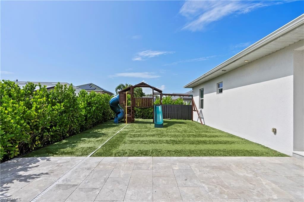SUN VILLAGE ESTATES - Residential Lease