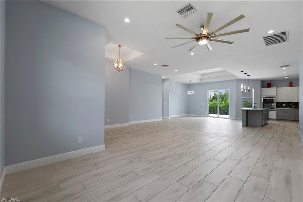 SUN VILLAGE ESTATES - Residential Lease
