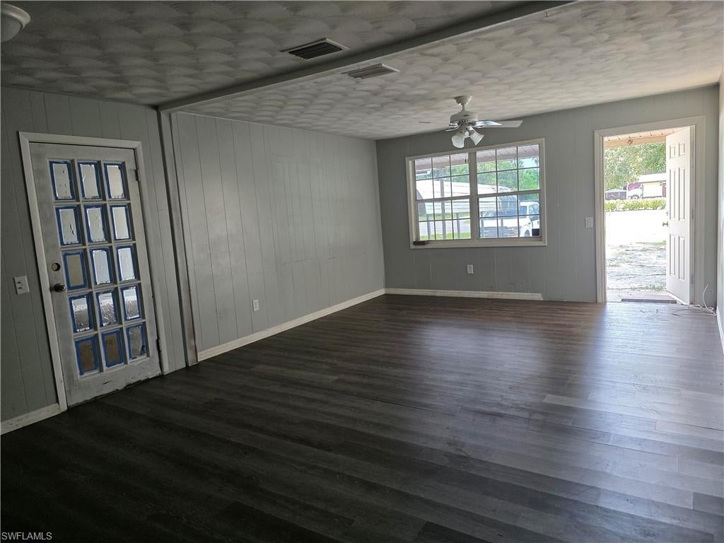 IMMOKALEE HIGHLANDS - Residential