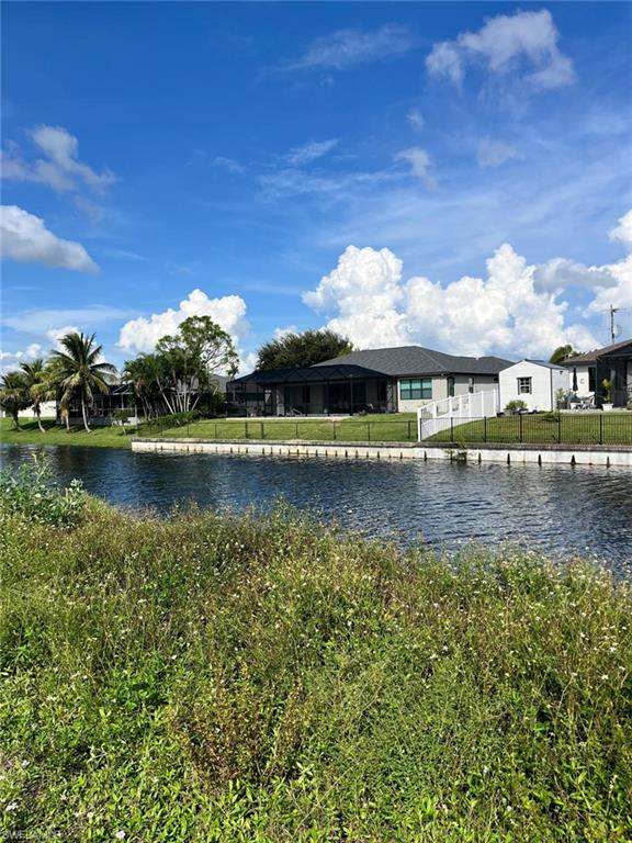 CAPE CORAL - Land