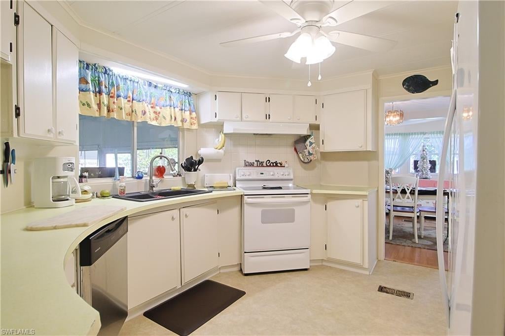 OAK PARK VILLAGE CO-OP INC - Residential
