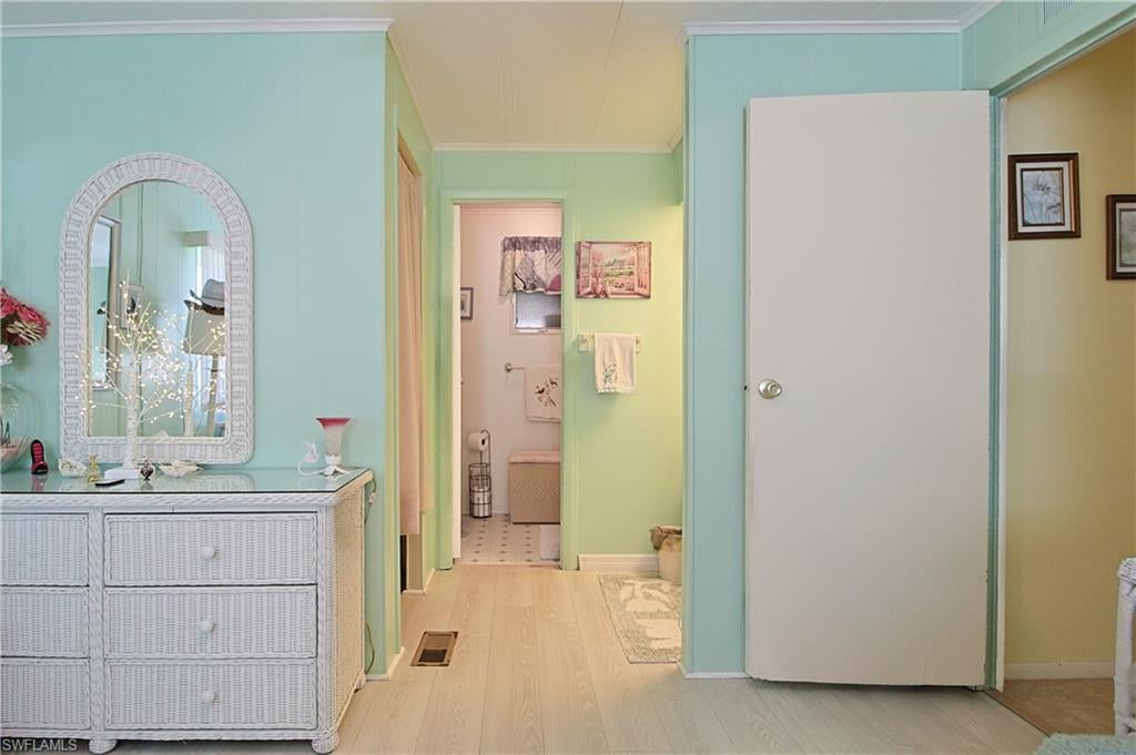 OAK PARK VILLAGE CO-OP INC - Residential