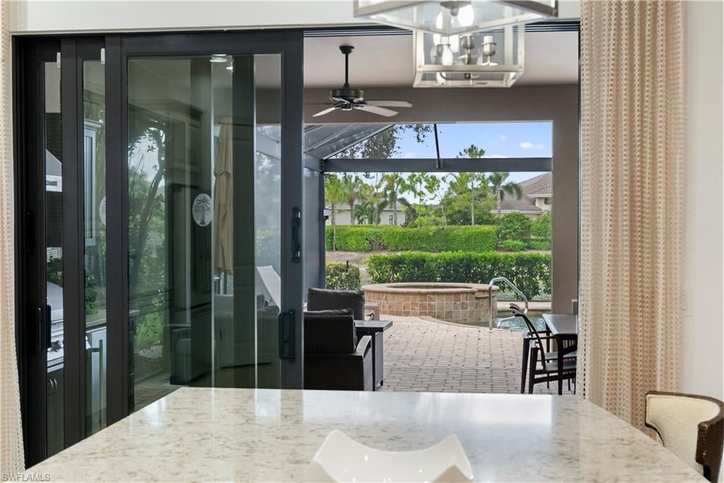 ESPLANADE - Residential Lease