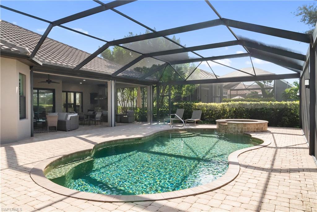 ESPLANADE - Residential Lease