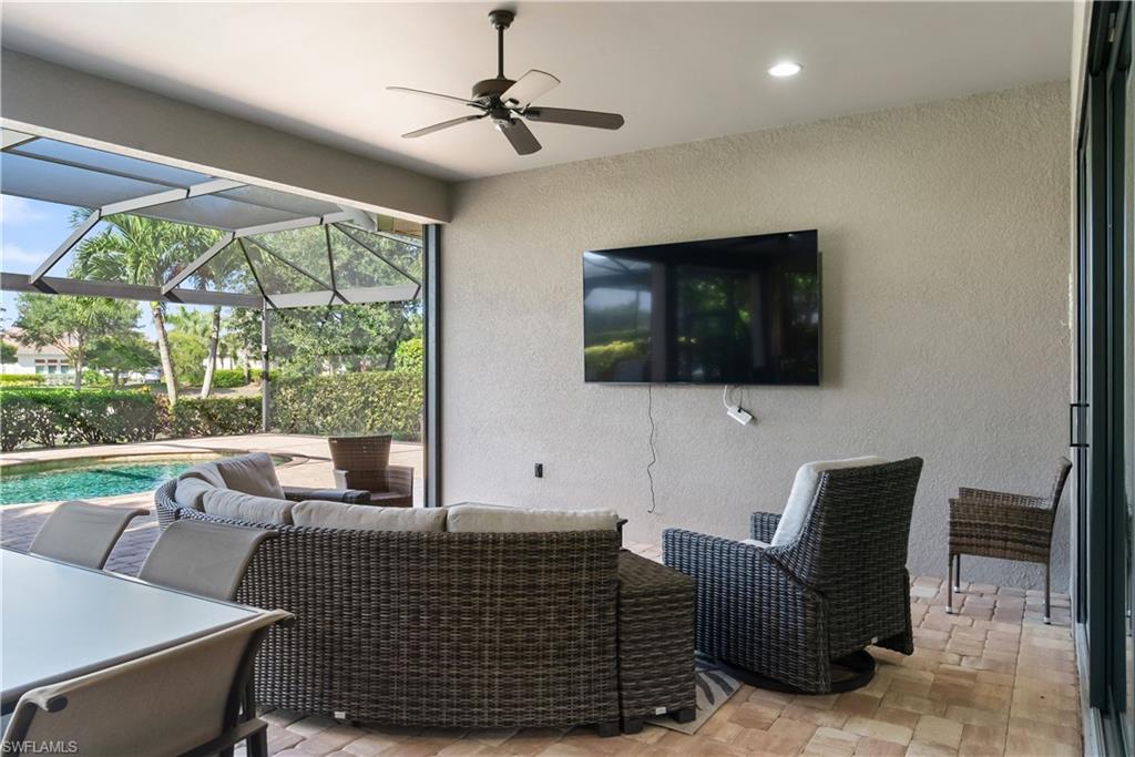 ESPLANADE - Residential Lease