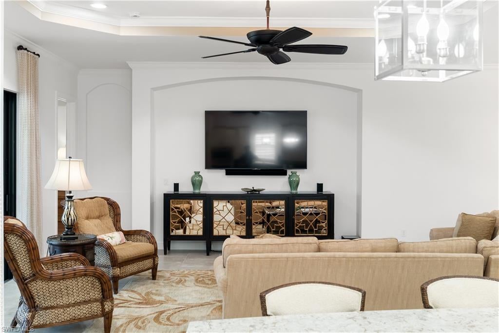 ESPLANADE - Residential Lease