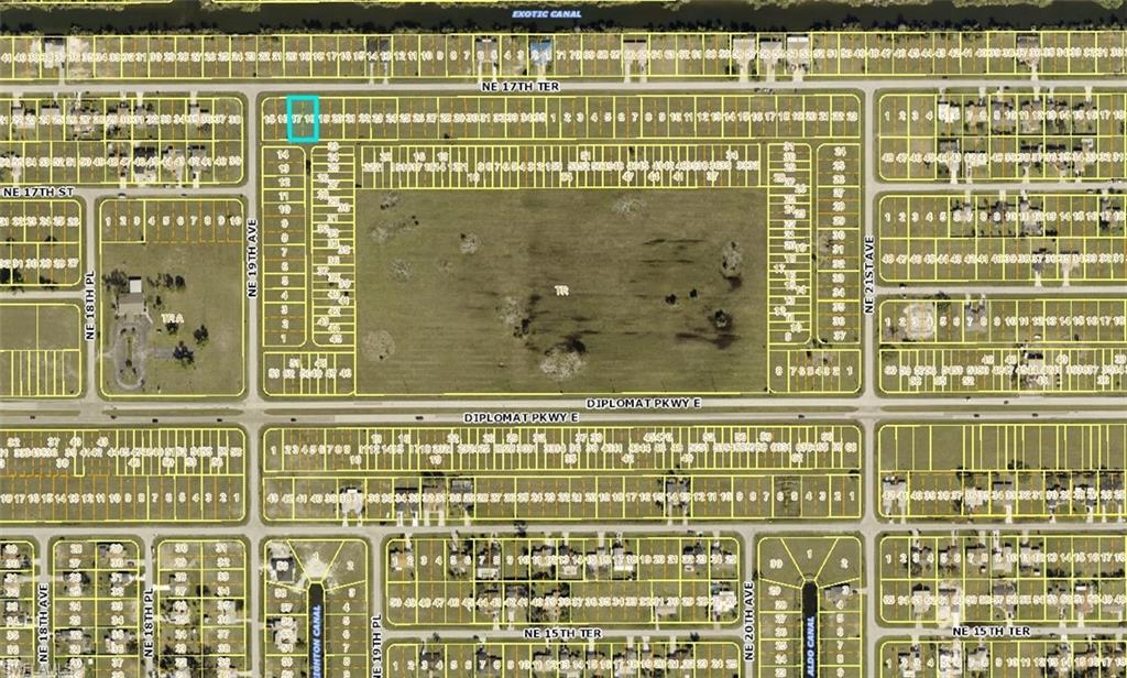 CAPE CORAL - Land