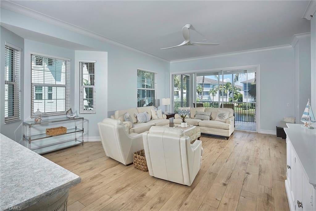 BREAKWATER - Residential