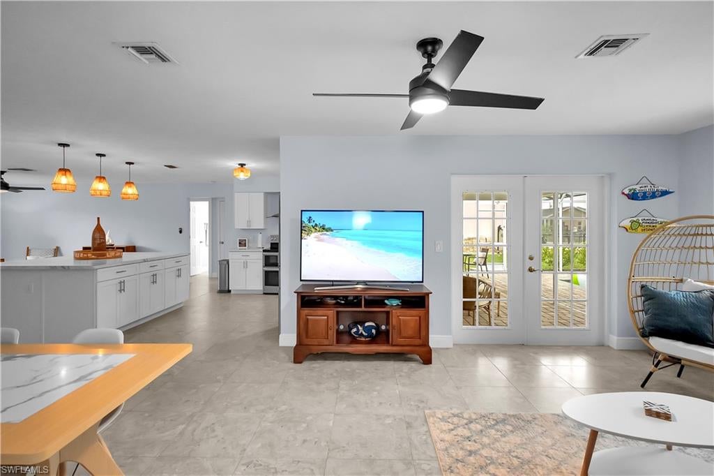 CAPE CORAL - Residential Lease