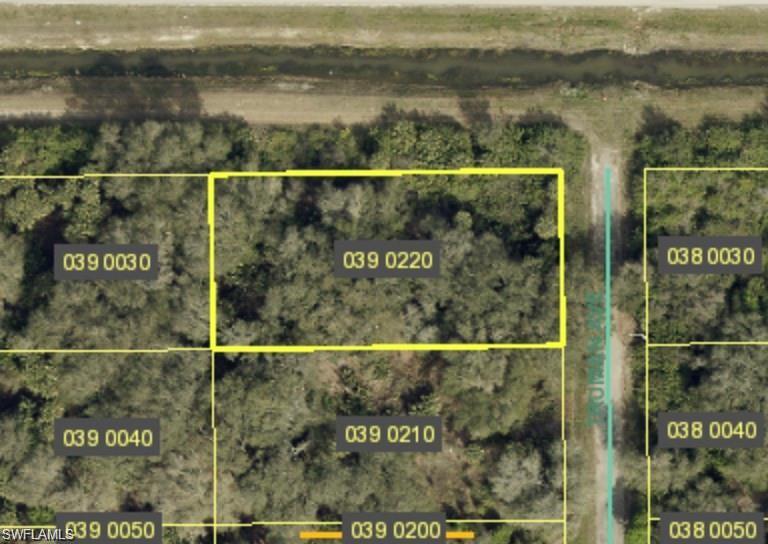 LEHIGH ACRES - Land