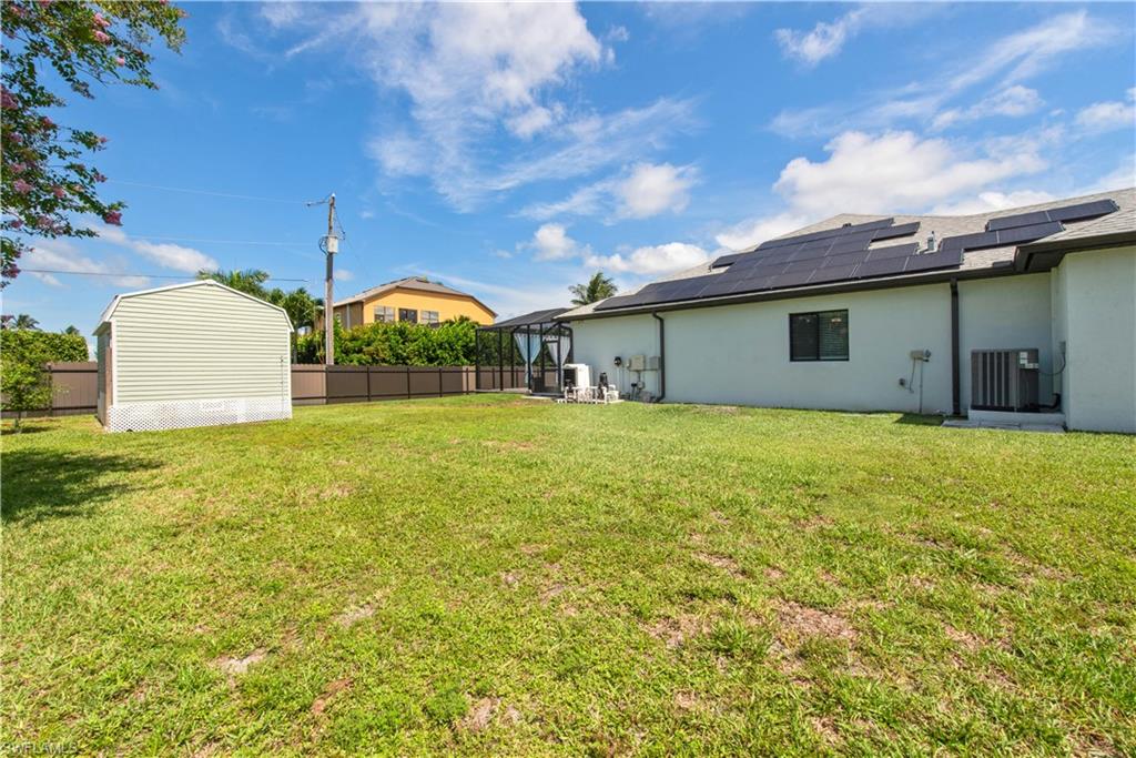 CAPE CORAL - Residential