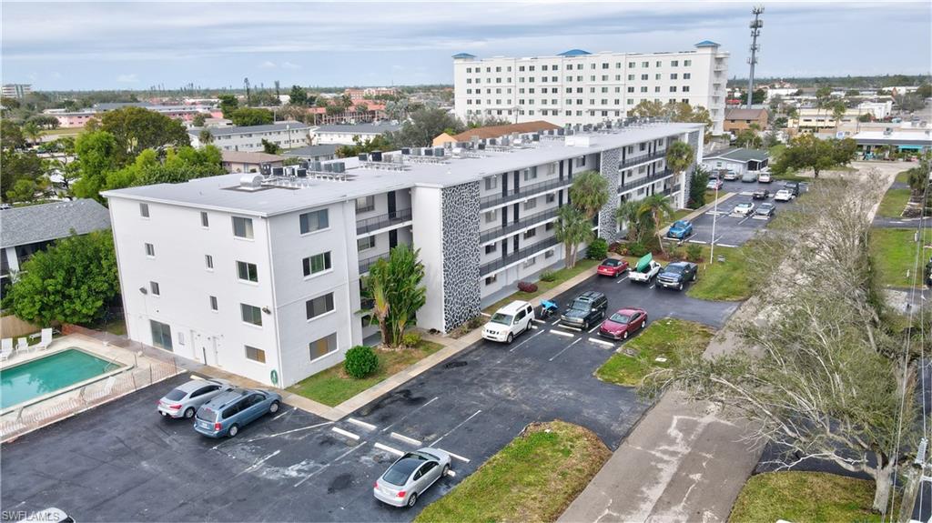 CAPEWAY CONDO - Residential