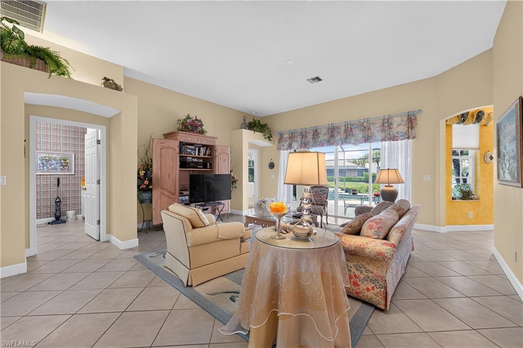 ISLAND COVE - Residential Lease