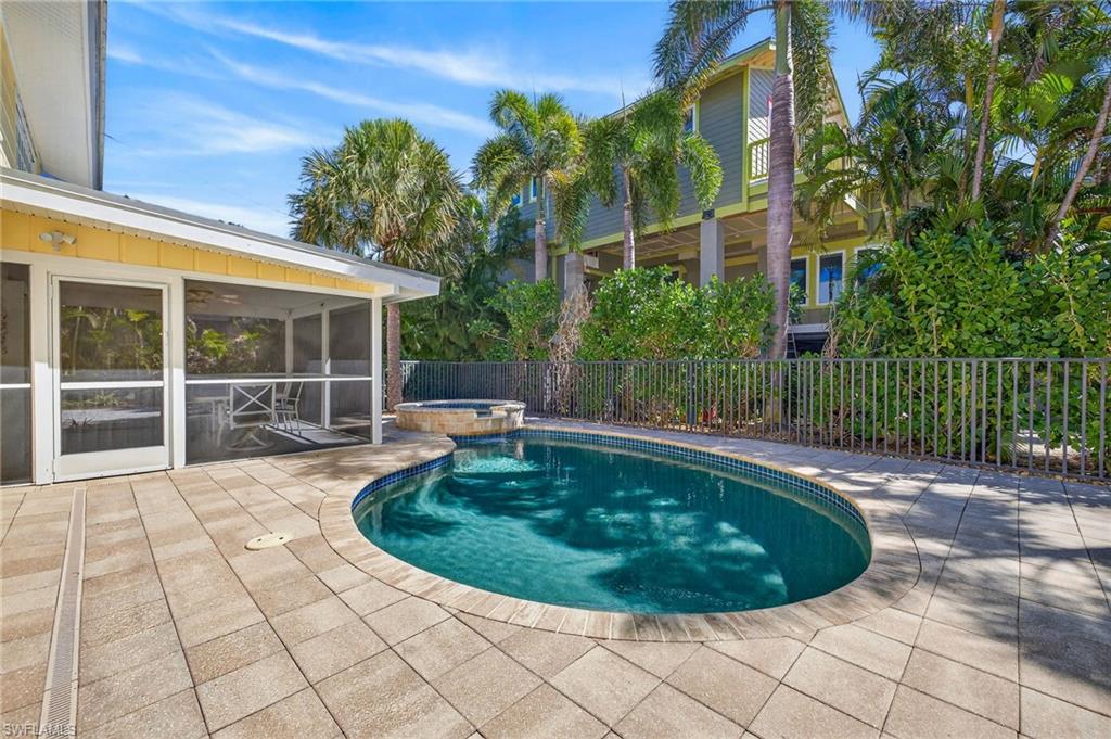 CAPTIVA BEACH - Residential